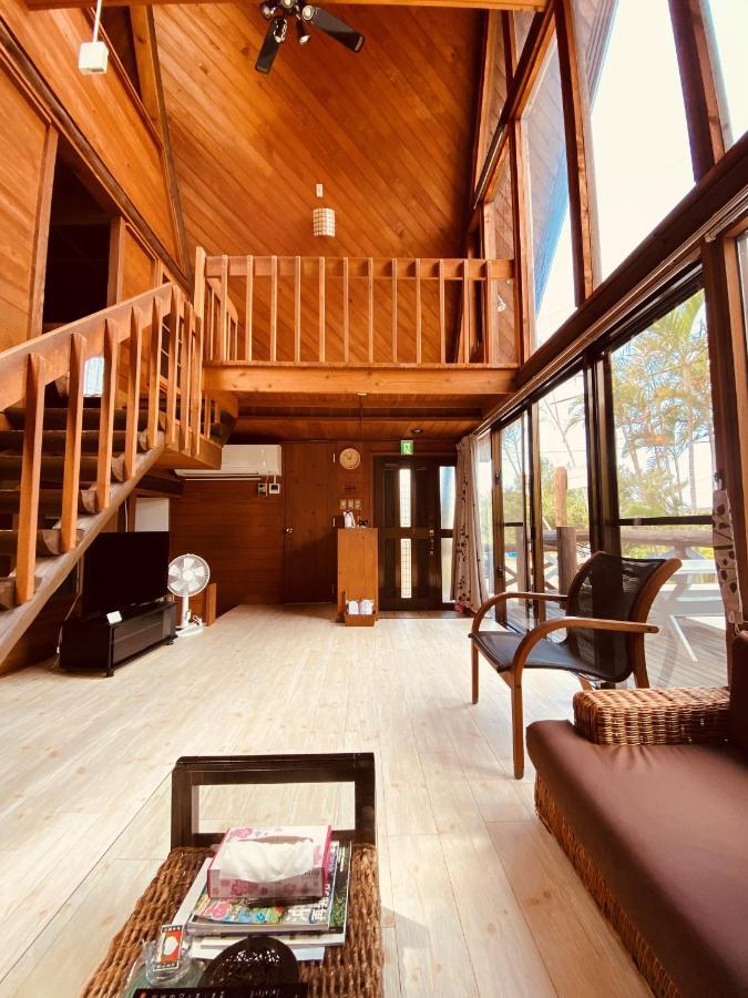 Sea Breeze Villa Onna Exterior photo
