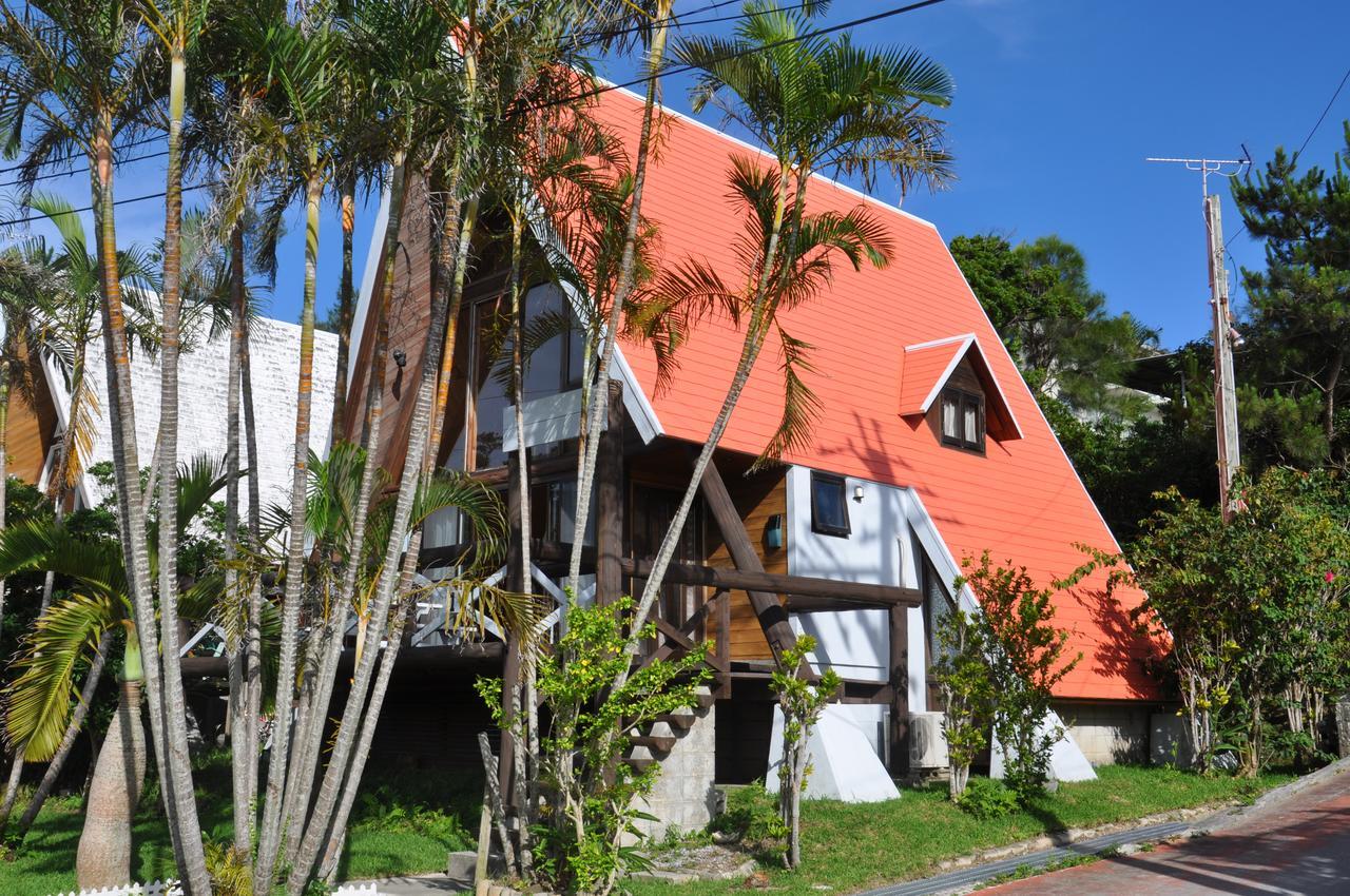 Sea Breeze Villa Onna Exterior photo